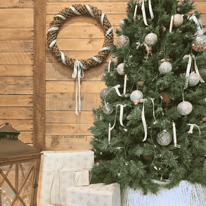 Kubo Large Provence Wreath with decorated Christmas tree