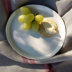 Amitié White Linen Plate