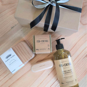 Andrée Jardin et Fer à Cheval - Deluxe Bathroom Gift Box Set