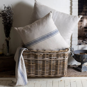 Henriette French Linen Cushion – Navy / Marine