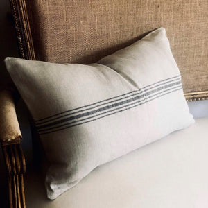 Favorite Cushion – Black / Noir