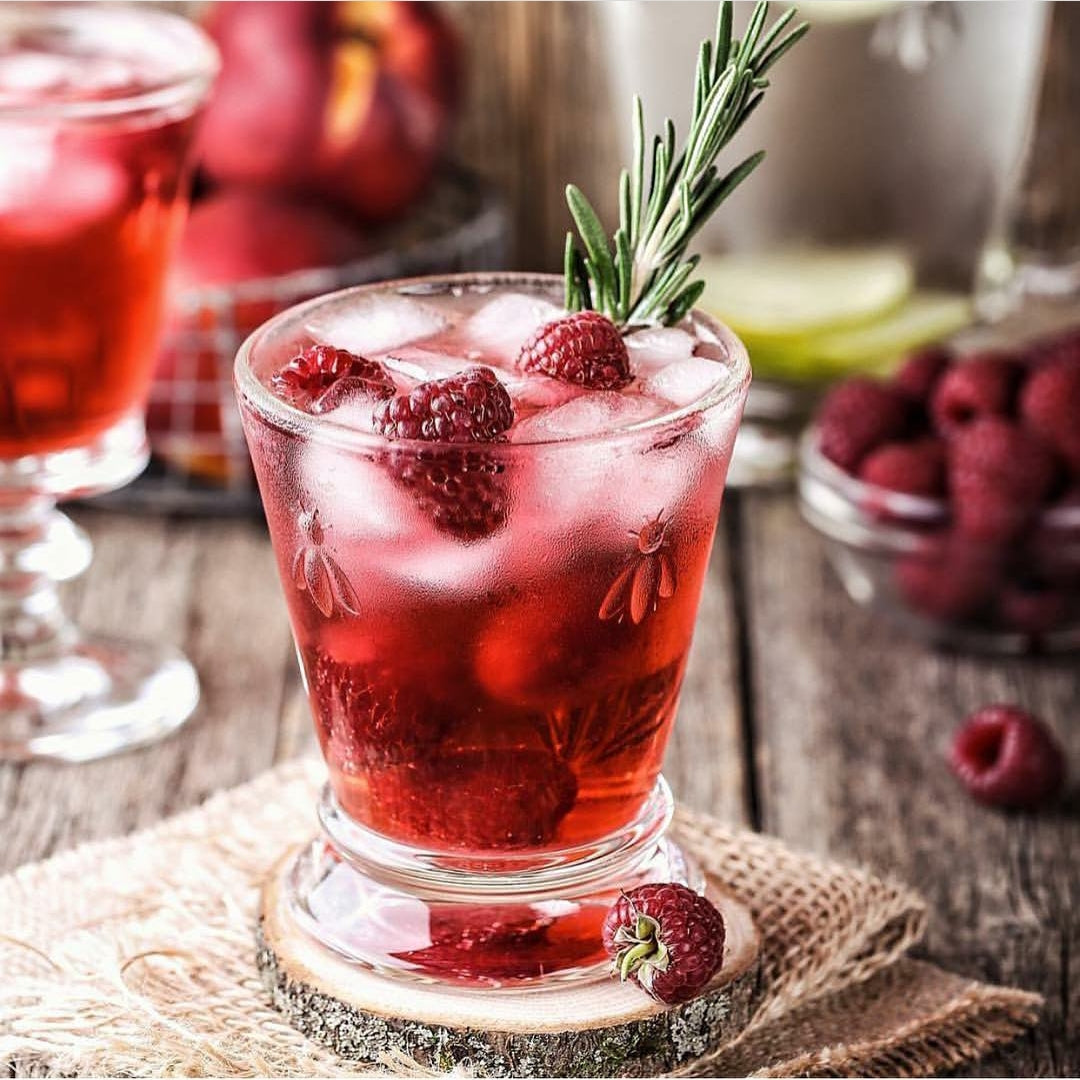 La Rochere Bee Tumbler - Raspberry Rosemary Spritz Cocktail