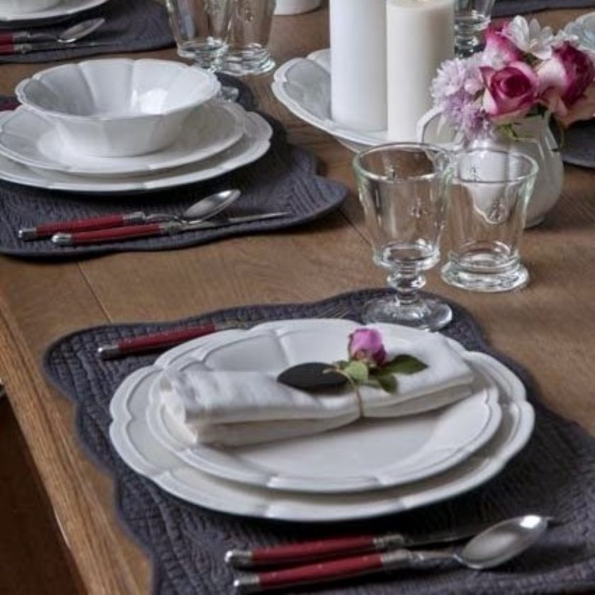 DINING COLLECTION