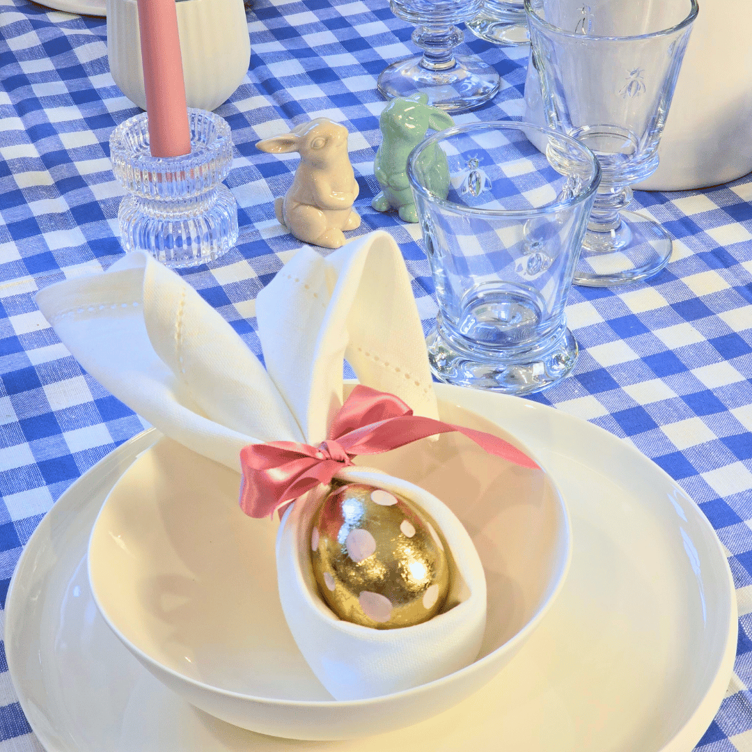 Amitié 12 piece white dinner set with Easter Napkin