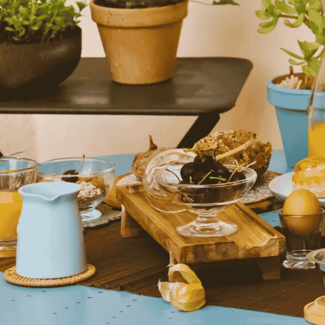 French-inspired table with Bee Dessert Bowls and matching tumblers