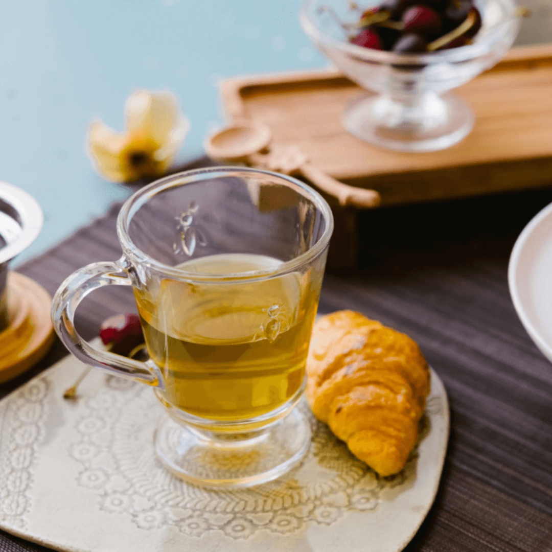 La Rochere Bee Mug with tea and croissant