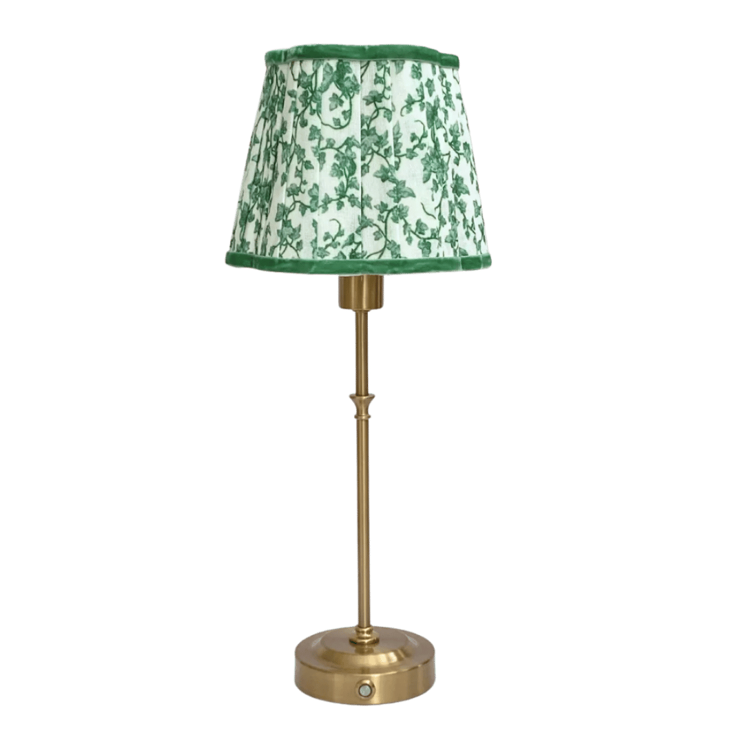 Ivy Scallop Shade & Gold Base USB Lamp