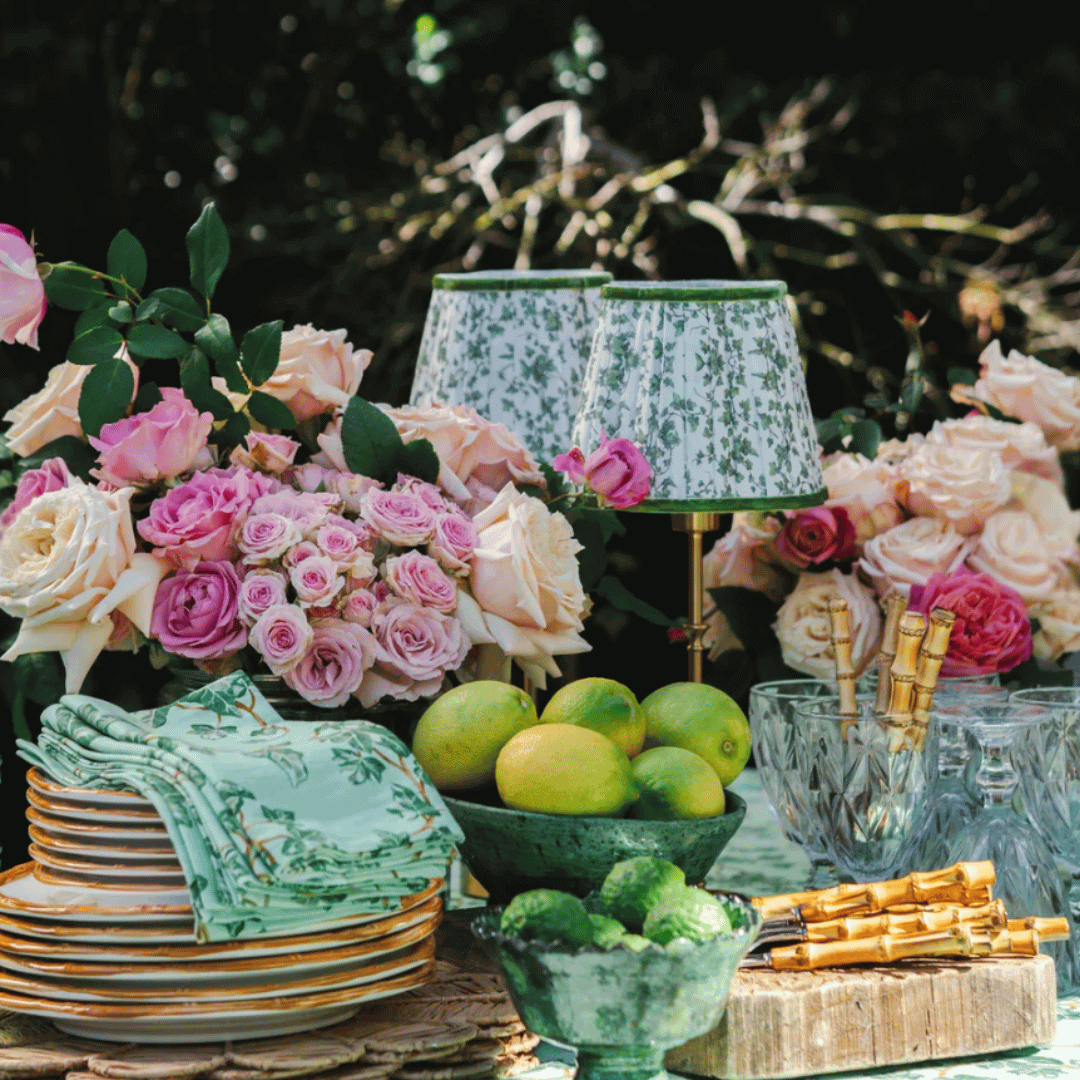 Ivy Scallop Shade & Gold Base