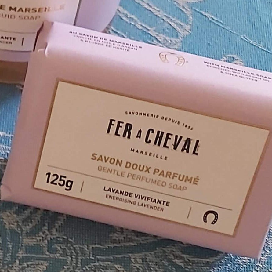 Gentle Perfumed Soap Energising Lavender 125g - Fer à Cheval