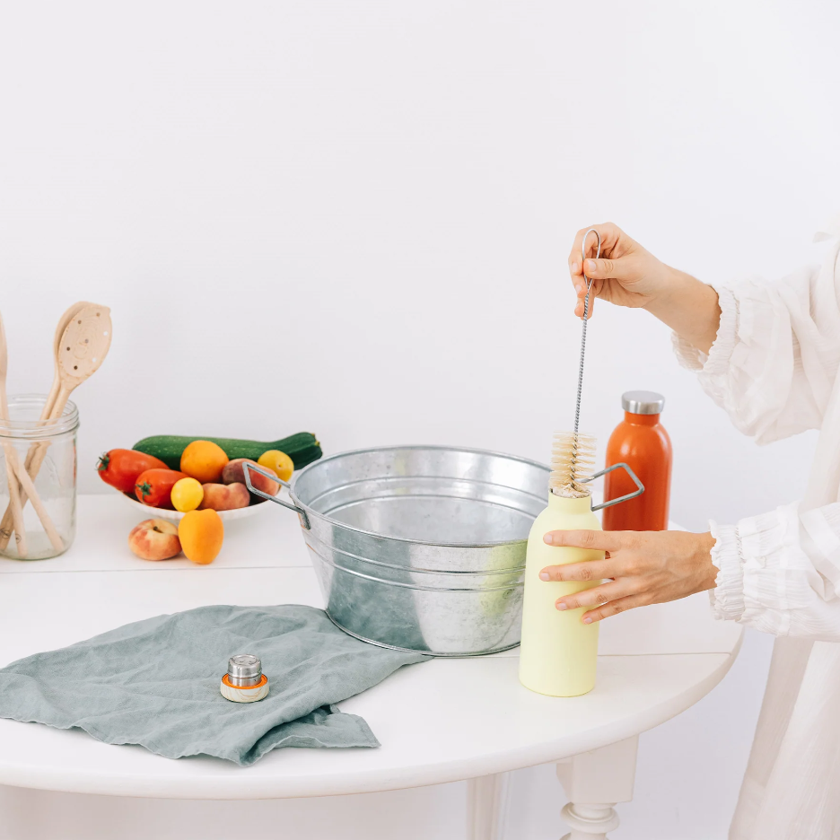 Andree Jardin Champagne Glass and Carafe Brush